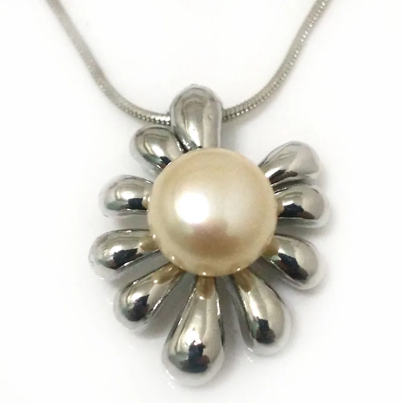 18 inches 20x30mm Leaf Style 11-12mm White Natural Button Pearl 925 Silver Pendent Necklace