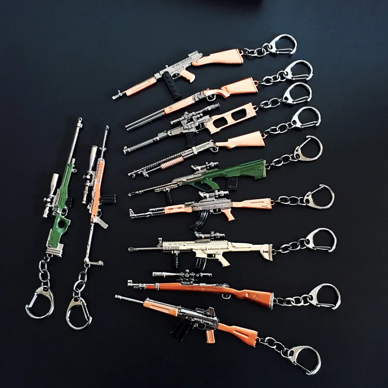 

10cm Game PUBG Playerunknown's Battlegrounds Cosplay Weapons Gun Model Keychain High Quality Alloy Key Rings For Player Gift