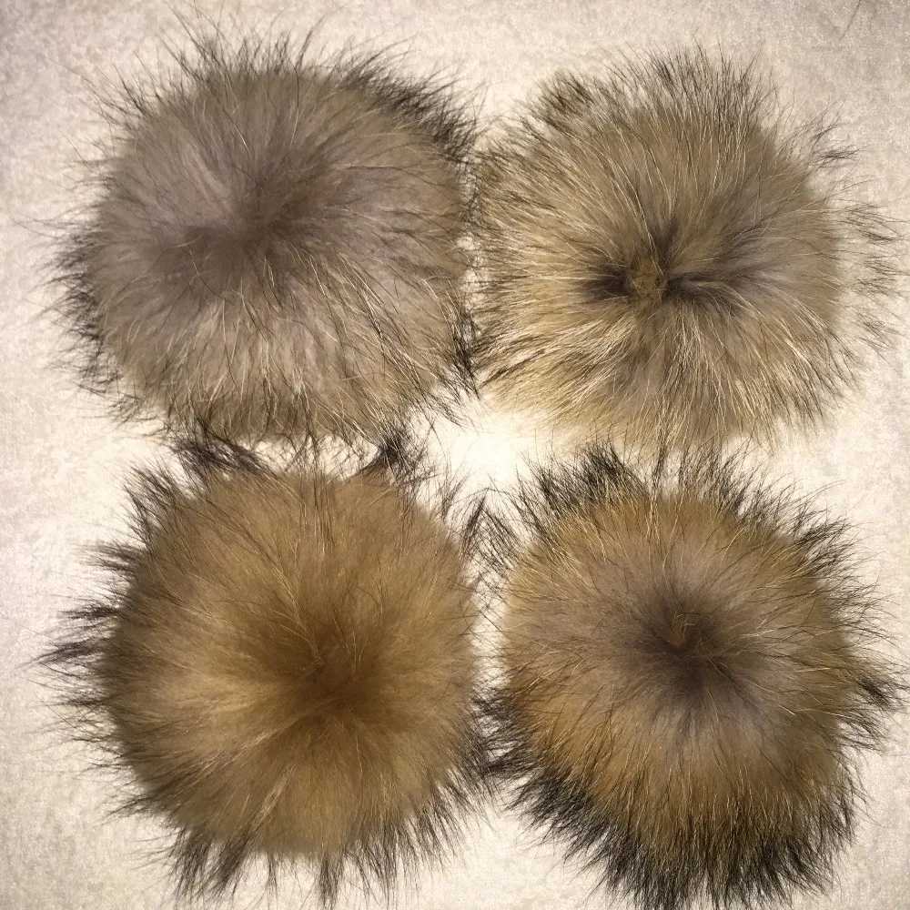 20pcs/ lot DIY 15cm Real Natural Black Raccoon Fur Pompoms for knitted beanies hat caps keychain and scarves fur pom Wholesale