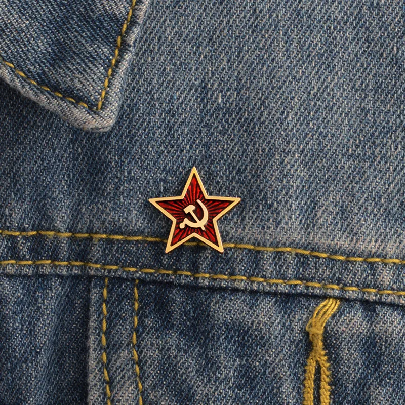 1pc Retro USSR symbol enamel pin Red Star Sickle Hammer Cold War Soviet CCCP Brooch Gift icon Badge lapel pin for coat cap