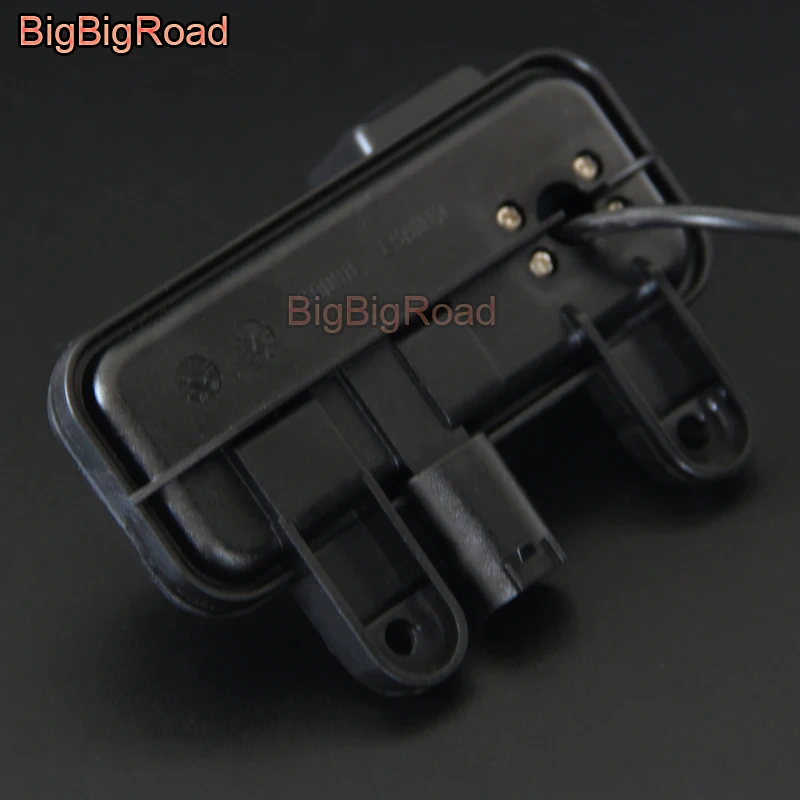 BigBigRoad Car Trunk Handle Rear View Parking CCD Camera For Mercedes Benz E Class MB W212 C207 E200 E260 E300 E350 Night Vision