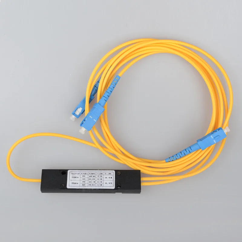 

Волоконно-оптический сплиттер SC 1x2 FTTH ABS коробка 1-2 сплиттер коробка с 1: 2 плоских типа волновода оптический сплиттер