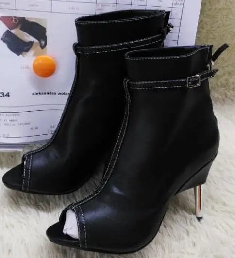 Black Leather Nallow Buckle Belt Combined Metal High Heel Ankle Boots Women Peep toe Sprring Street Fashion Bottines Shoes