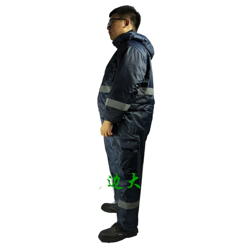 Winter Jumpsuits Men Waterproof Windproof Bib Overalls Cotton Padded Hooded Coveralls Thicken Thermal Work uniforms HW116