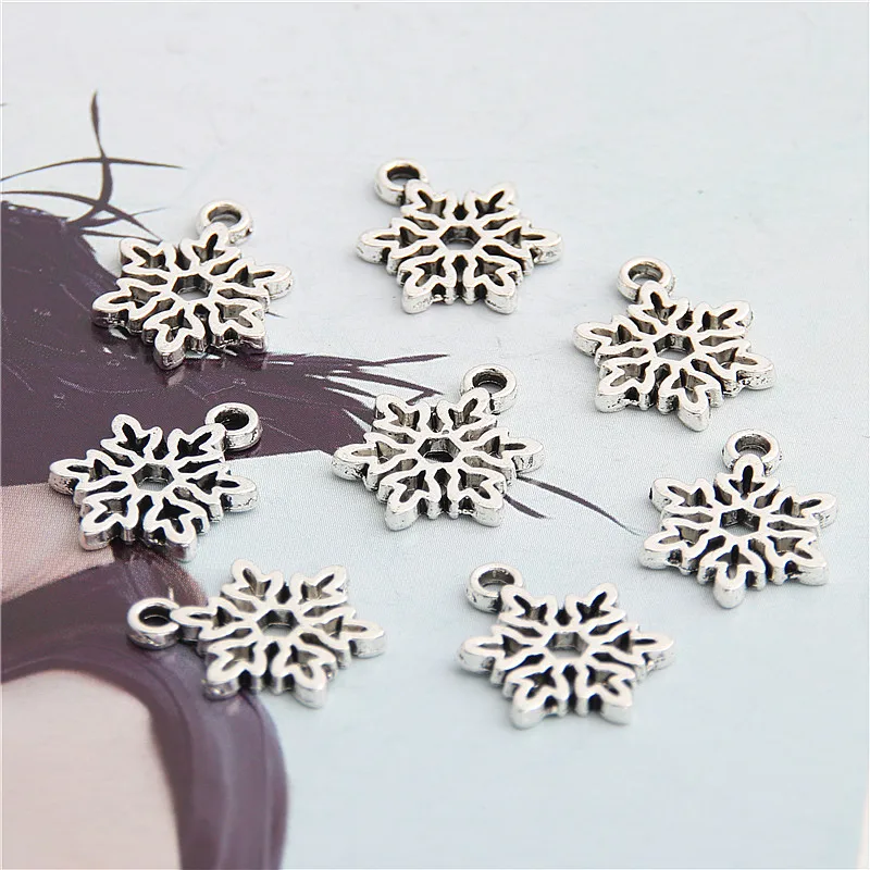 50pcs  Silver Color Snowflake Snow Charms Christmas Pendant Findings Accessories DIY Jewelry Wholesale 11.5x15.5mm A3009