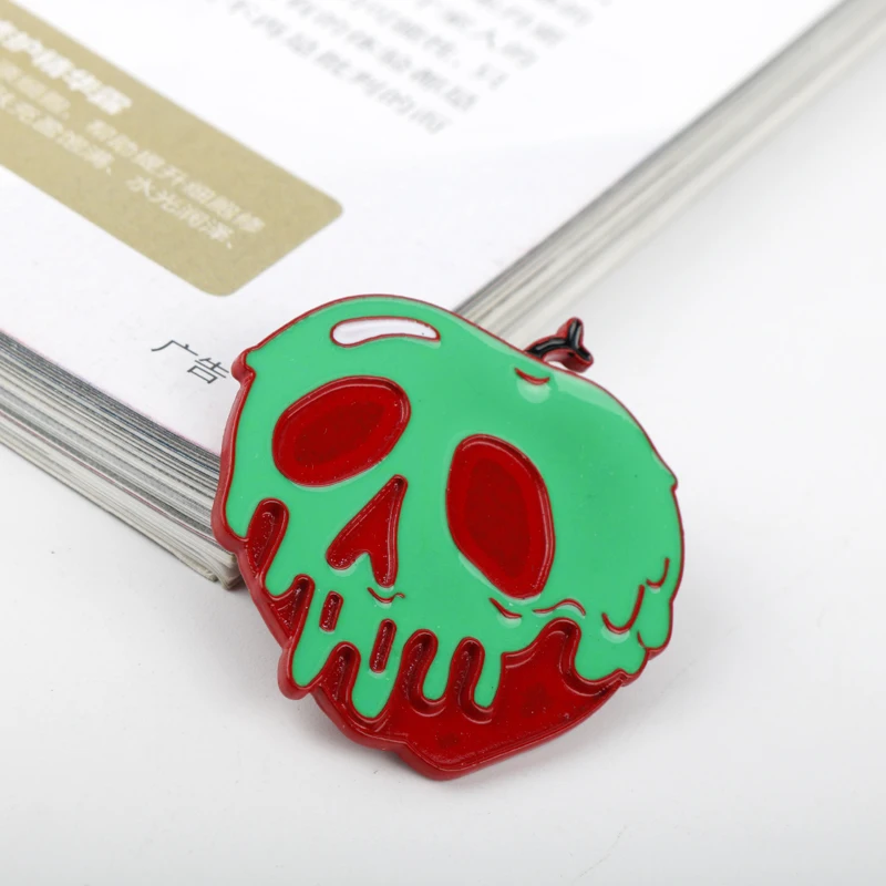 dongsheng Snow White Poison Apple Brooch Skeleton Pins Fashion Skull Enamel Metal Brooches Pin Badge Jewelry Halloween Gifts-40