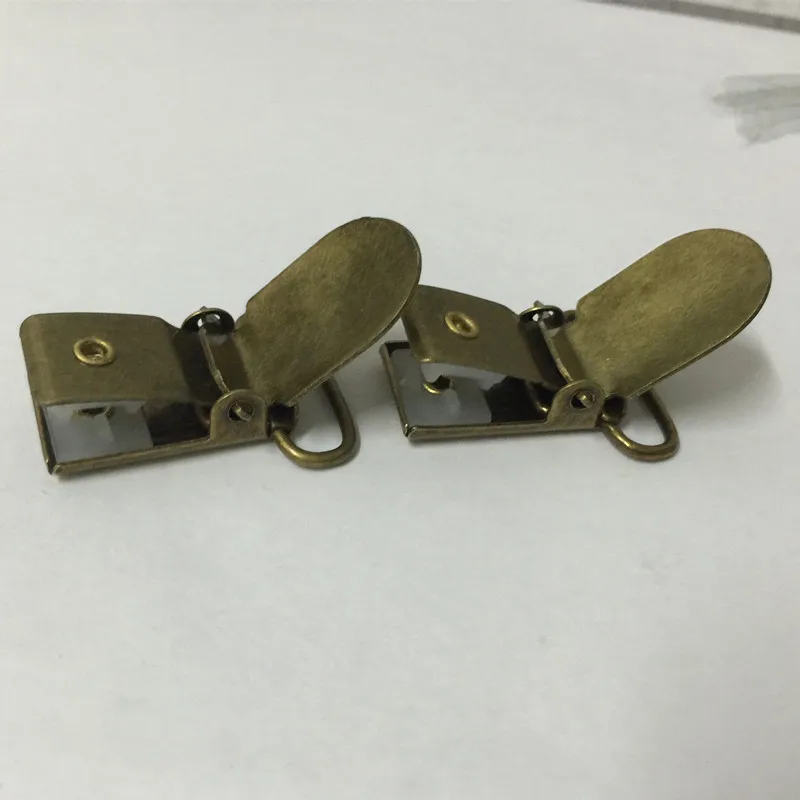 25pcs/lot 20mm Metal Antique Bronze Tone Hook baby Dummy Pacifier Holder Clips Suspender Clip Soother clips for  ribbon