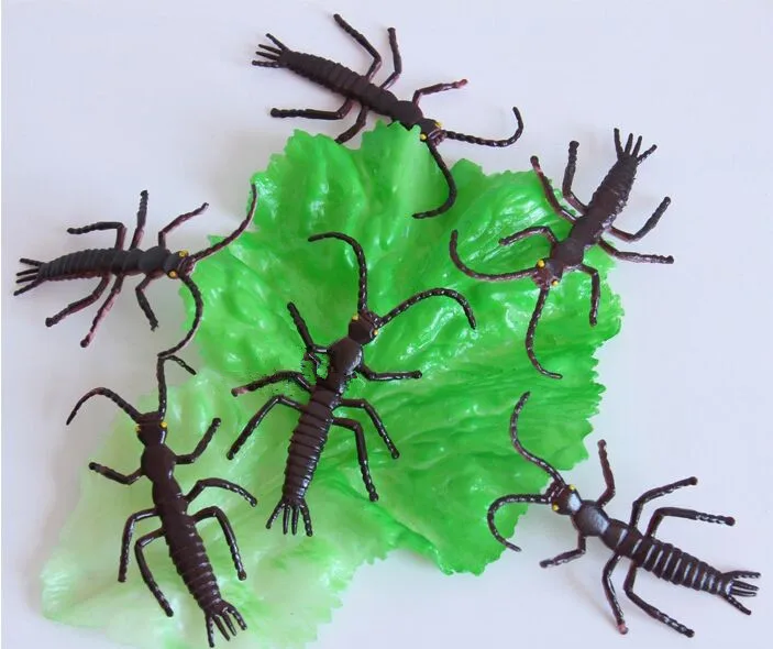 10Pcs/lot Simulation Tianniu model plastic fake insect props multi-legged animal toy scary whole Taoism with beetle