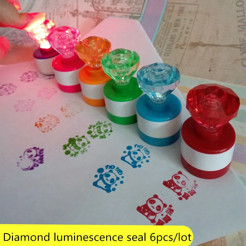 Kids Cartoon Stamper Baby Kinderen Custom Leren Plastic Rubber Zelfinktende Postzegels Speelgoed Lichtgevende Plastic Seal A063 6 Stks/partij