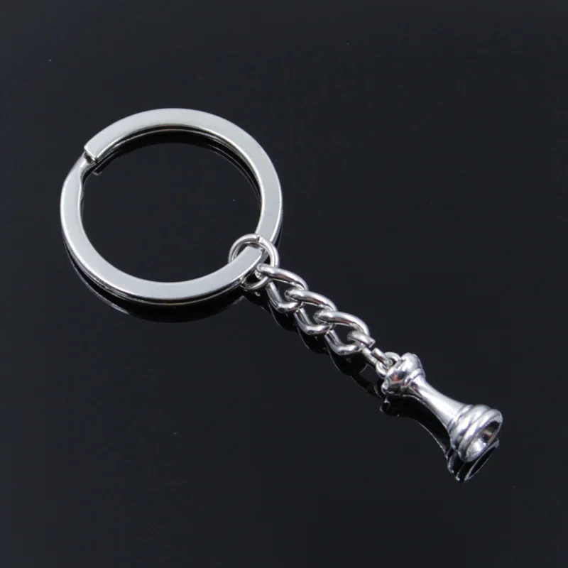 New Fashion Men 30mm Keychain DIY Metal Holder Chain Vintage Chess King Queen Rook Knight Pawn Bishop Silver Color Pendant Gift