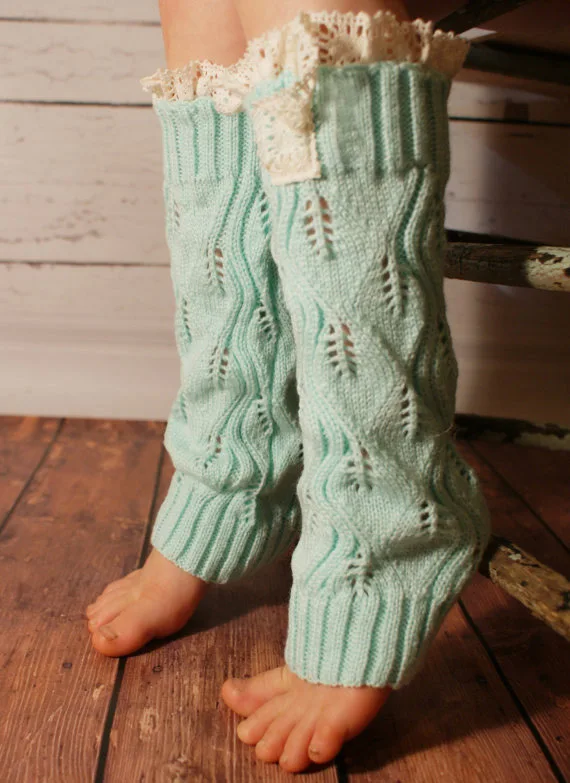 8 colours Newest styles Children knitting openwork Sock lace Leg Warmers with boots girl winner Leg Warmmer from 7-12years