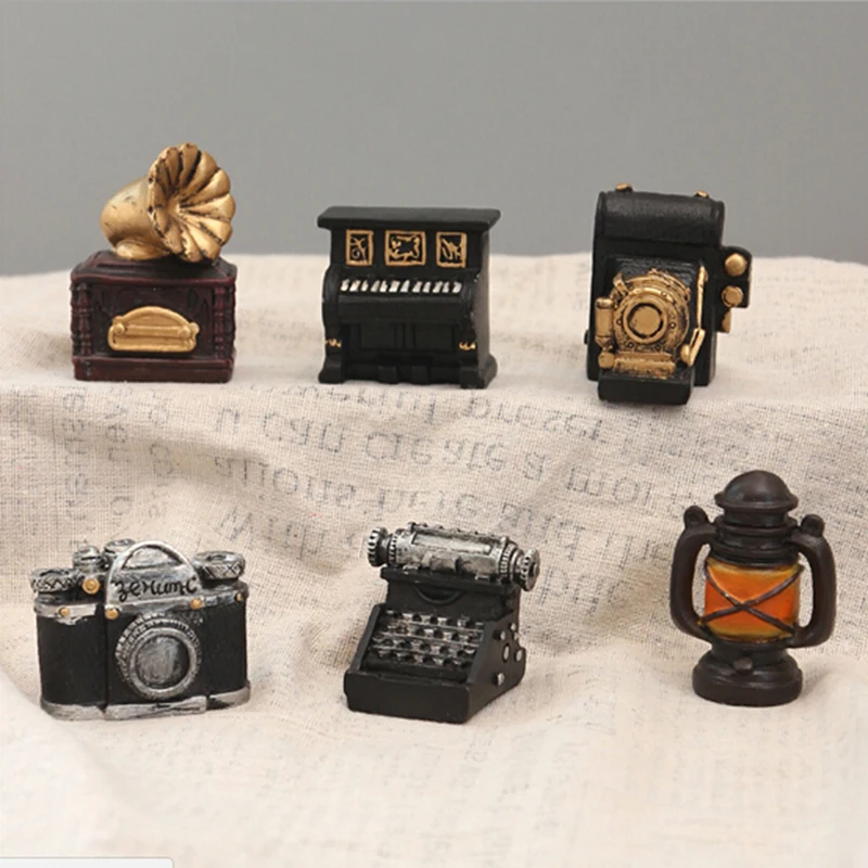 Mini Retro Small Telephone Radio Pianos Cameras Toy Dollhouse Miniatures 1:12 Accessories Antique Imitation Nostalgia Doll House