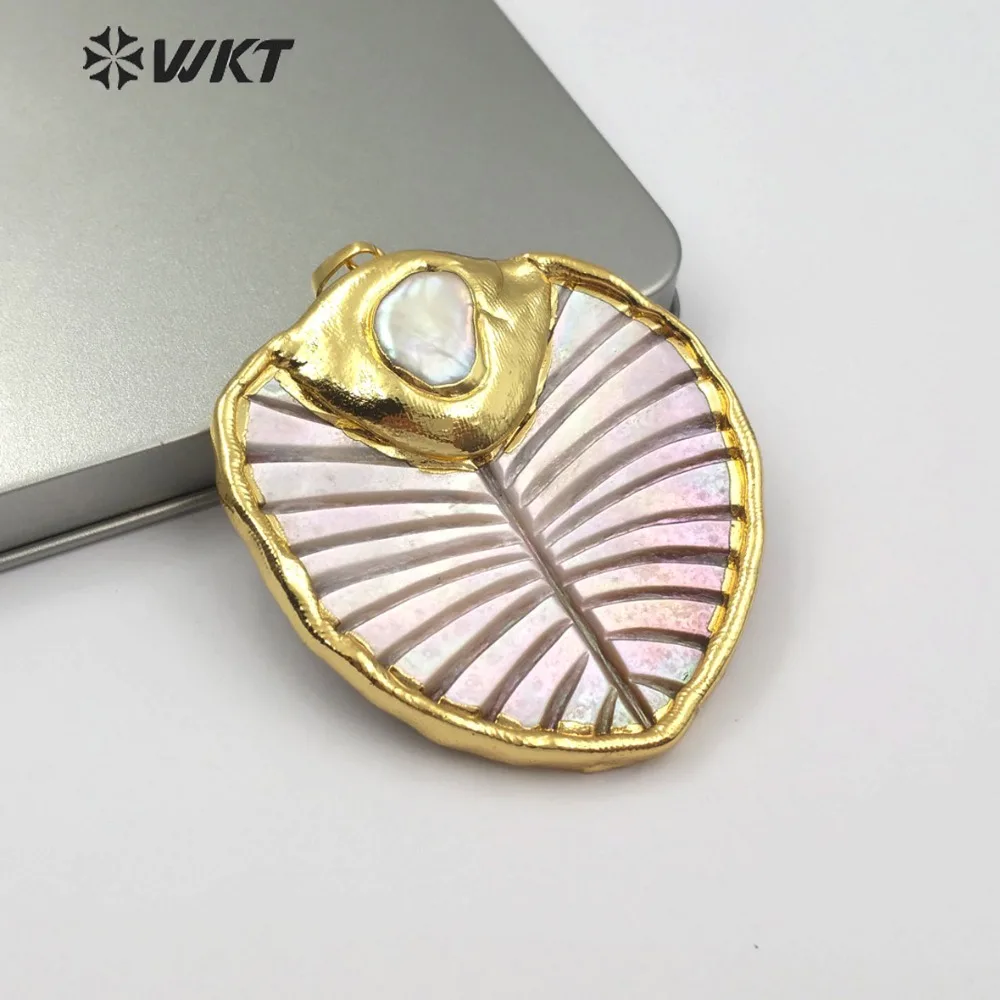 WT-JP100 Trendy Leaf Shape Shell Pendant With Gold Trim And Pearl Paved For Women Jewelry Making Findings About 66mm Long