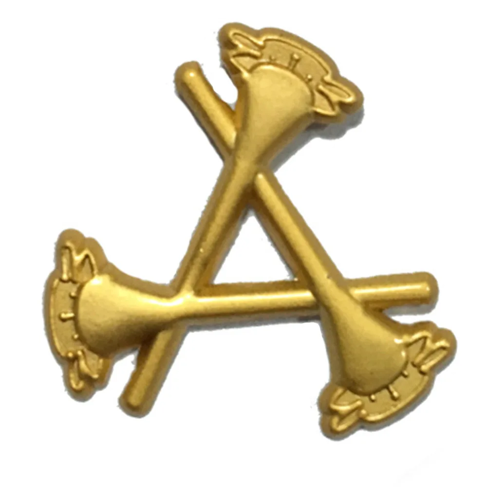 Customized arrow shape gold-plated lapel hot sale gold badge