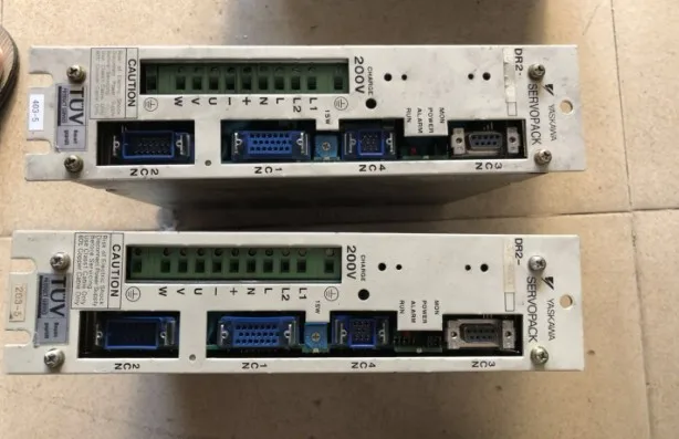 DR2-01AC-NY41 used in good condition servo pack
