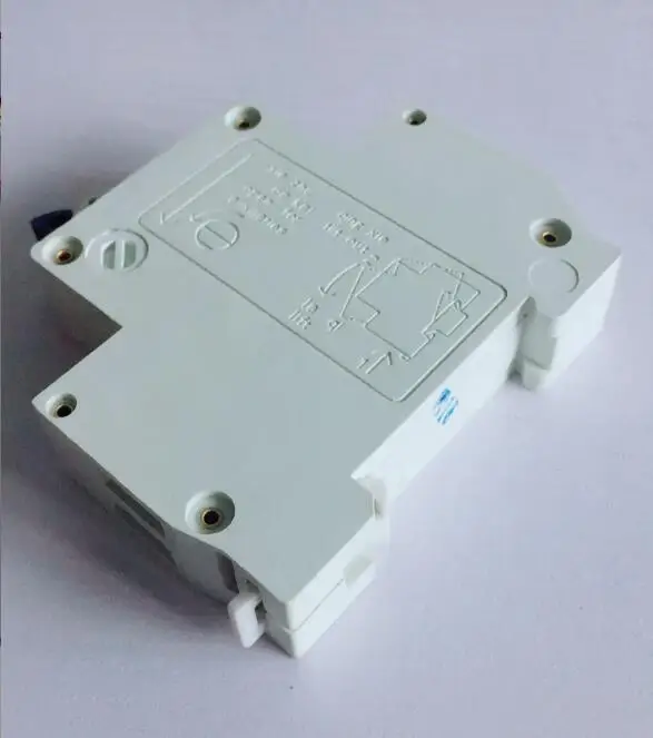 DZ30-32 AC230V 4500A 1P+N household DPN miniature circuit breaker protect air swit 10A 16A 20A 25A 32A