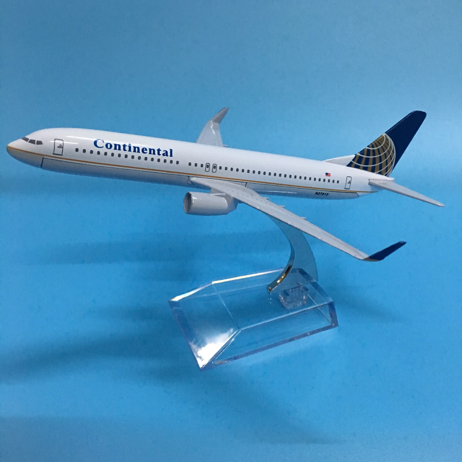 1:400 16cm Passenger Plane Boeing B737-800 N27213 Continental Airlines Alloy Airbus Juguetes Toy Airplane Model  Collectible