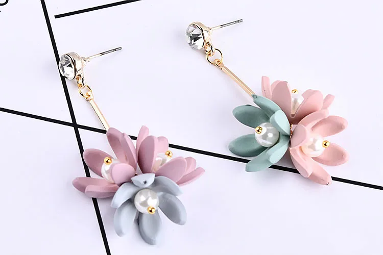 Style beautiful flower ear nail six petal flower petal flower pieces hand diy earrings material hair accessories.