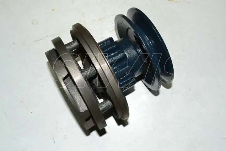 water pump  6685-61-1024  6676-63-1015 for  Bulldozer NH220 D60A-6 D75S-2 D80A-12