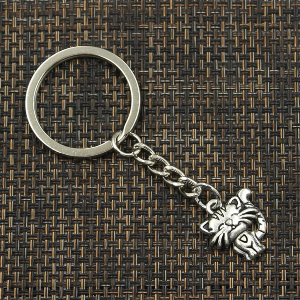 New Fashion Keychain 19x17mm Smiling Cat Pendants DIY Men Jewelry Car Key Chain Ring Holder Souvenir For Gift