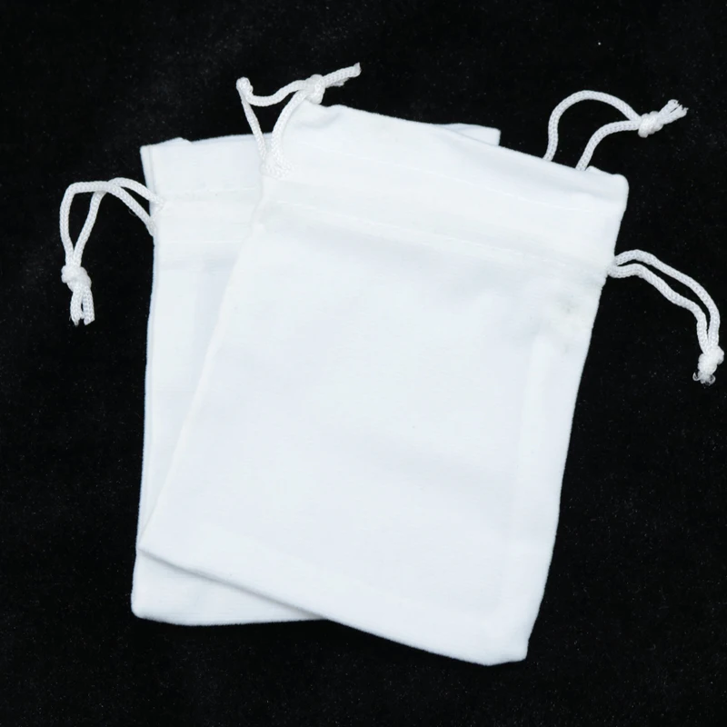 

200pcs/lot White Velvet Bag 9x12cm Small Wedding Gift Bracelet Packaging Bag Pouches Drawstring Jewelry Gift Bags Party Supplies