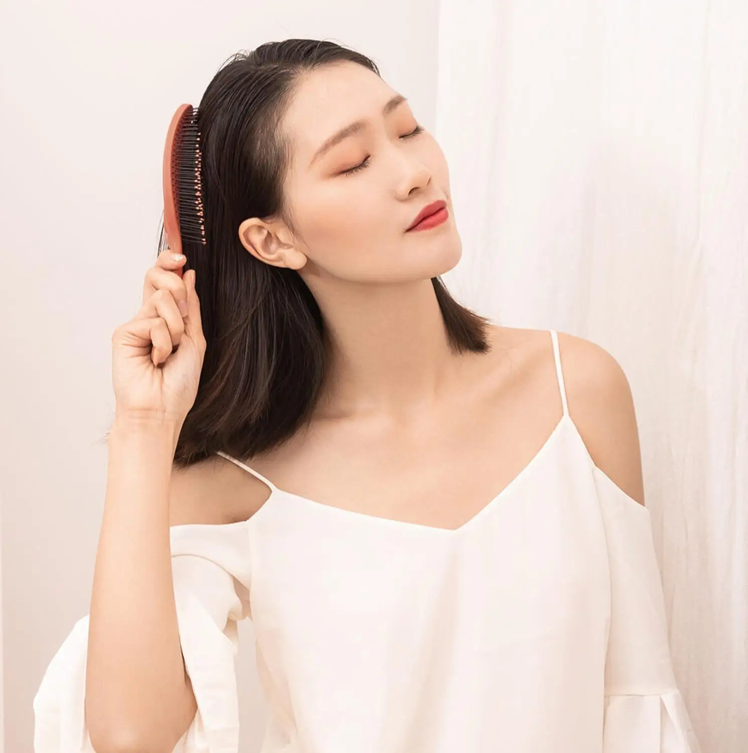 Youpin Xinzhi Relaxing Elastic Massage Comb Soft comb Portable Hair Brush Massage Brush Anti-static for women gifts