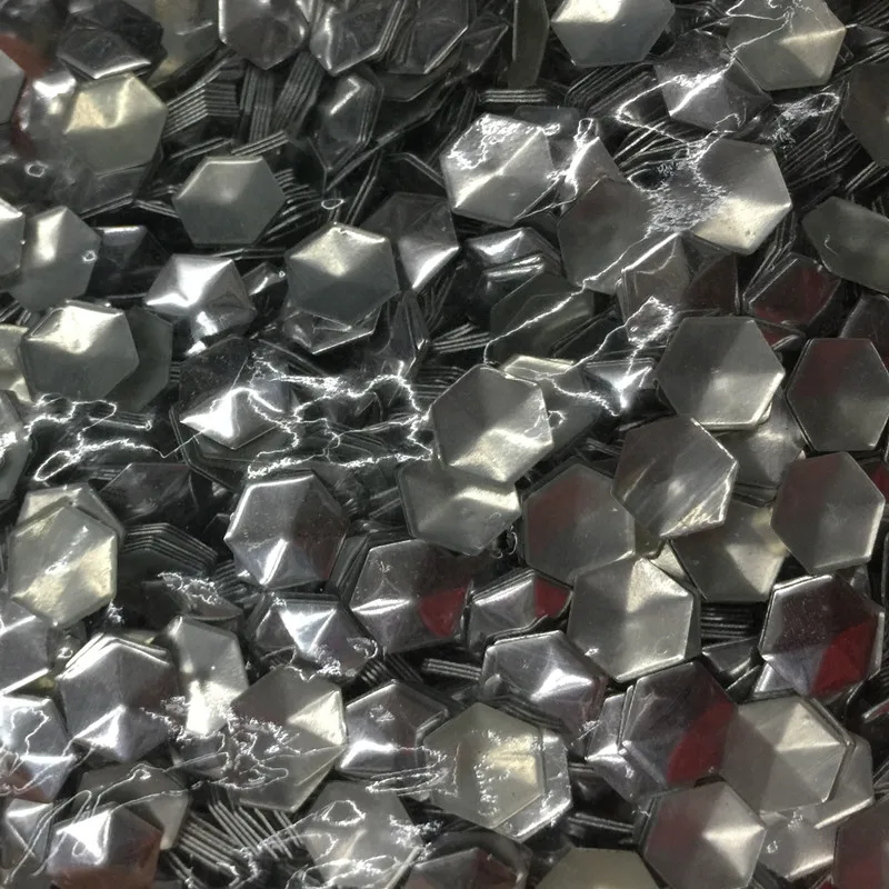 800pcs 10mm Silver Hexagonal/football Shape Hot Fix Studs Flat Back Iron on Rhinestuds Heat Transfer DIY For Garment Accessories