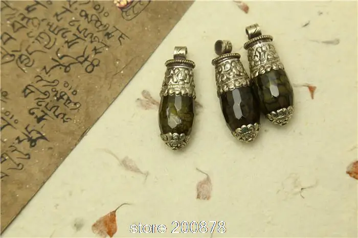 TBP397 Natural facted Agate Cylinder Pendants Nepal Vintage Hand Jewelry