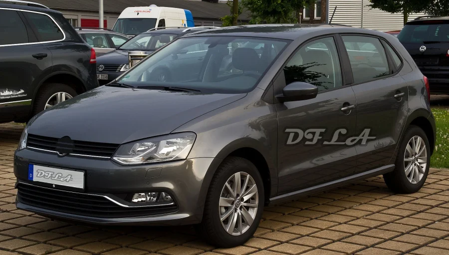 1Pc Left Side Fog Light For VW Polo 6C 2014 2015 2016 2017 Car-Styling Front Halogen Fog Light Fog Lamp Assembly With 2 Bulbs