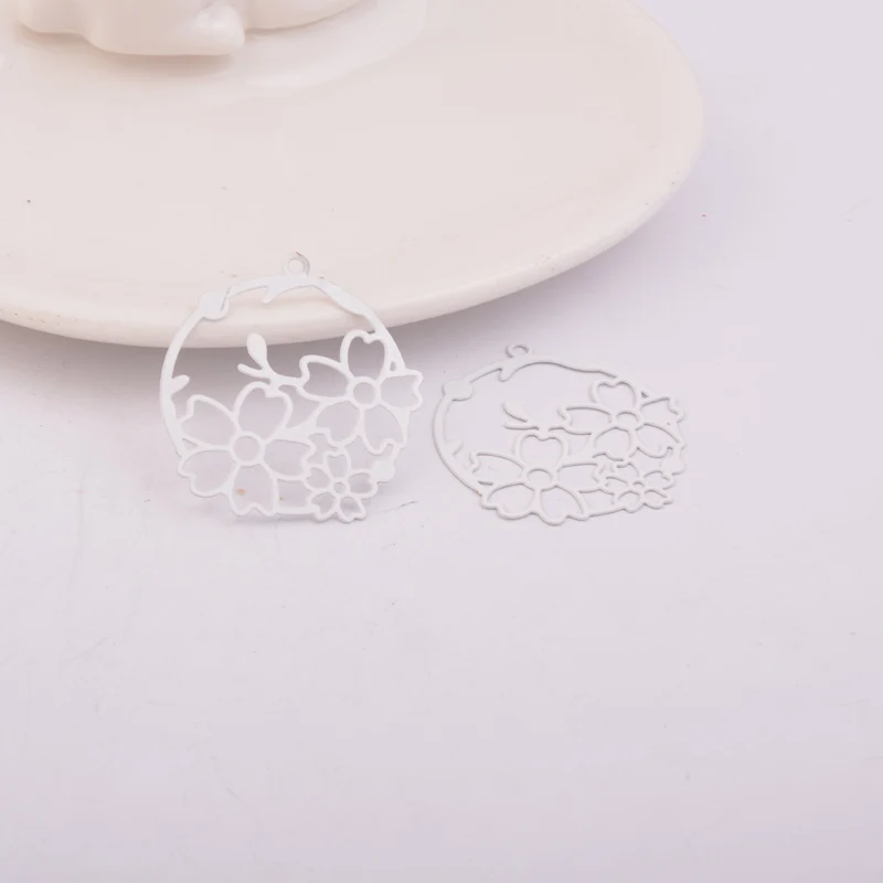 50 Stück AB5442 30*32mm Filigran-Blumenkorb-Anhänger, bemalte Blumenanhänger, DIY-Schmuckzubehör – Detail 8