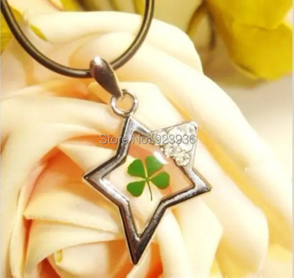 

50pcs Super green lucky Four Leaf Clover Magic star design cool summer pendant