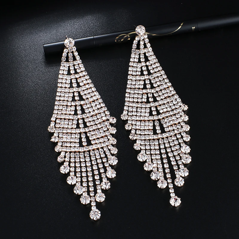 YFJEWE 2019 Fashion Woman Chain Tassel Long Earrings Hanging Drop Earring For Women  Bohemia Bride Party Jewelry # E622