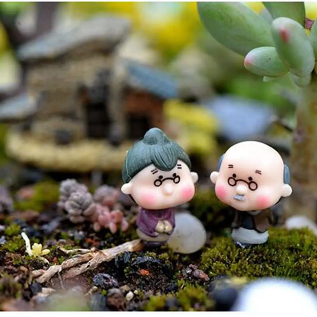 New Cute Old Granny Figurines Miniatures Fairy Garden Gnome Moss Terrarium Home Desktop Decor Doll House Crafts