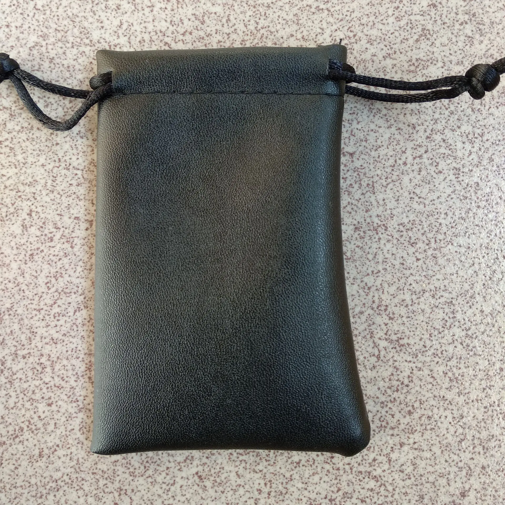 

100pcs high quality pu leather drawstring bags jewelry bags 7*10cm gift pouch for jewelry storage free shipping