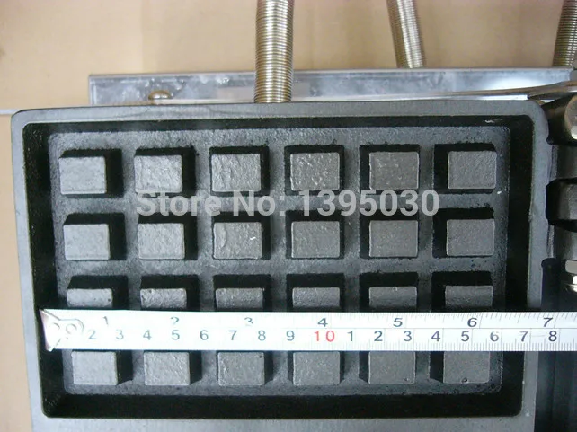 Popular Waffle Cookie Maker Cool Touch Exterior Cake Making Machine with Grilling Press Plates for Restaurant FY-2201