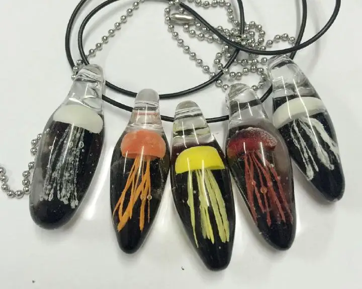 handcraft 5 PCS Mix Chic Jellyfish New Hand Blown Black Charm Glass Tentacles Necklace Black Rope