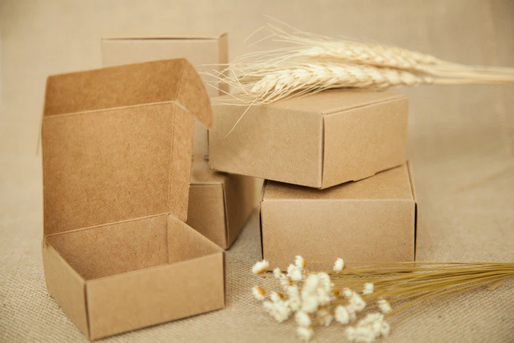 100pcs 4*4*2cm Aircraft Brown Gift Packaging Kraft Paper Box For Jewelry\\Wedding\\Candy\\Crafts\\Cake\\Handmade Soap Packing boxes