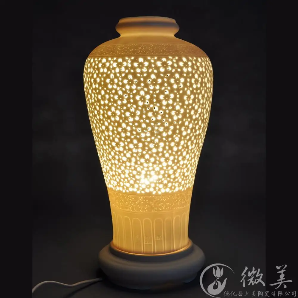 White porcelain lamp lamp hollow hollow Flowers Chinese living room lamps Home Furnishing ceramic decorative arts and crafts Clu