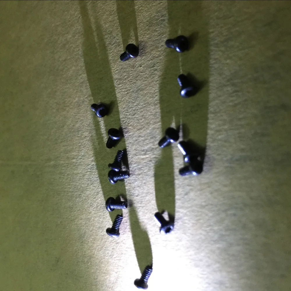 100 stücke Ersatz schwarz/weiß schrauben für studio 1,0 2,0 solo/solo hd solo drahtlose kopfhörer headset