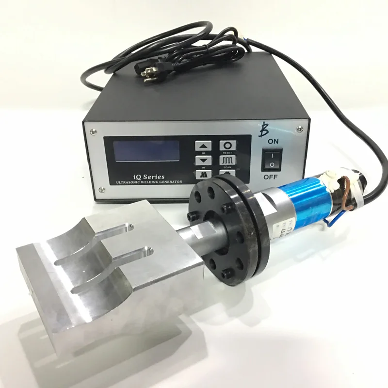 2000W ultrasonic welding transducer with horn and 20khz ultrasonic welding generator