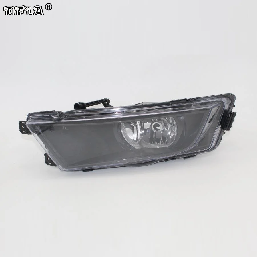 Lewe światło do Skoda Octavia A7 Sedan Octavia A7 Combi 2013 2014 2015 2016 2017 Stylizacja samochodu Przednie halogenowe światło przeciwmgielne Światło przeciwmgielne