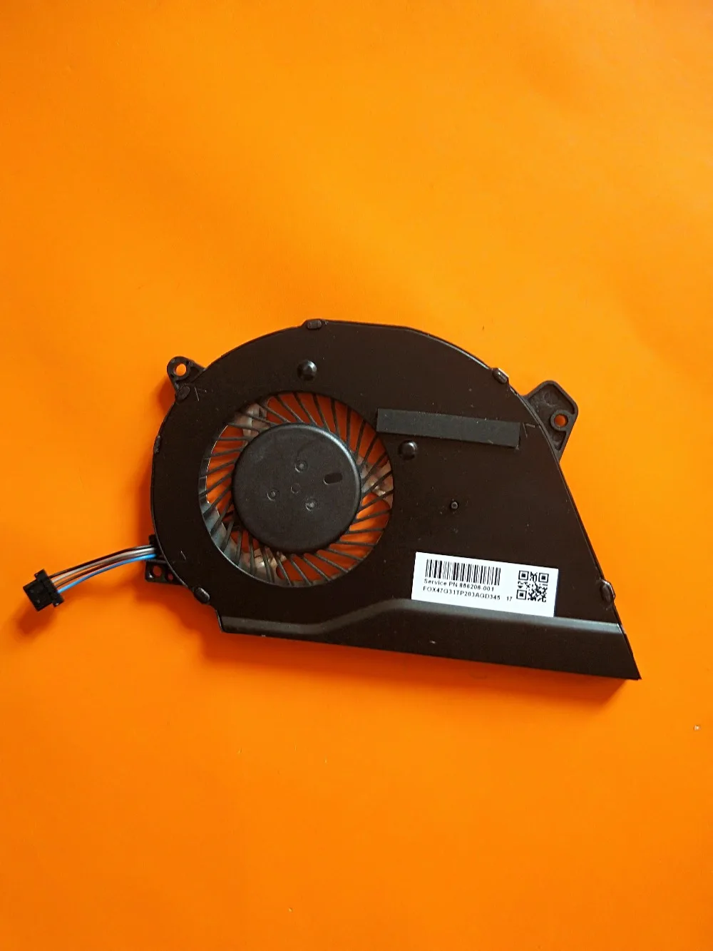 

new for FOXCONN G31 NFB91A05H FSFA15M 856206-001 TPN-Q171 colling fan