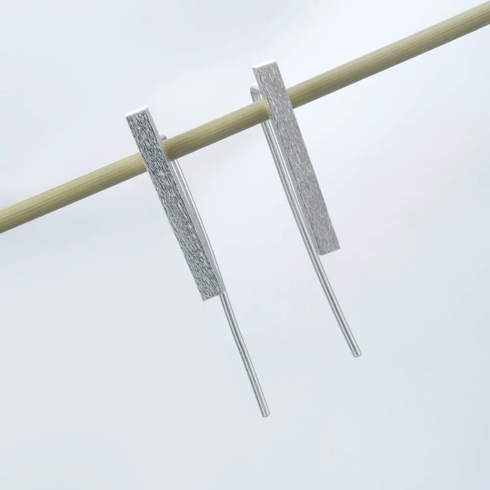 Chandler Matter-Pendientes de gancho geométricos simples para mujer, Pendientes de lujo con forma cuadrada y barra larga