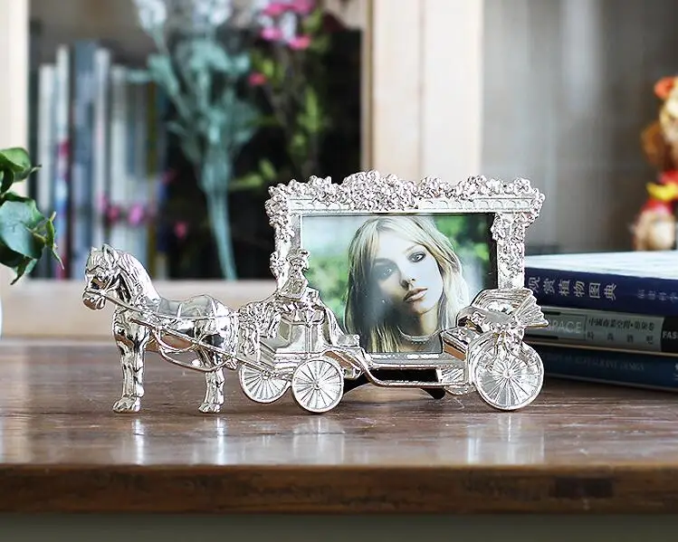 Classic 5-inch  Horse Carriage Photo Frames for Picture European Foto Frame Table Decor Christmas Gifts ElimElim  WX-007235