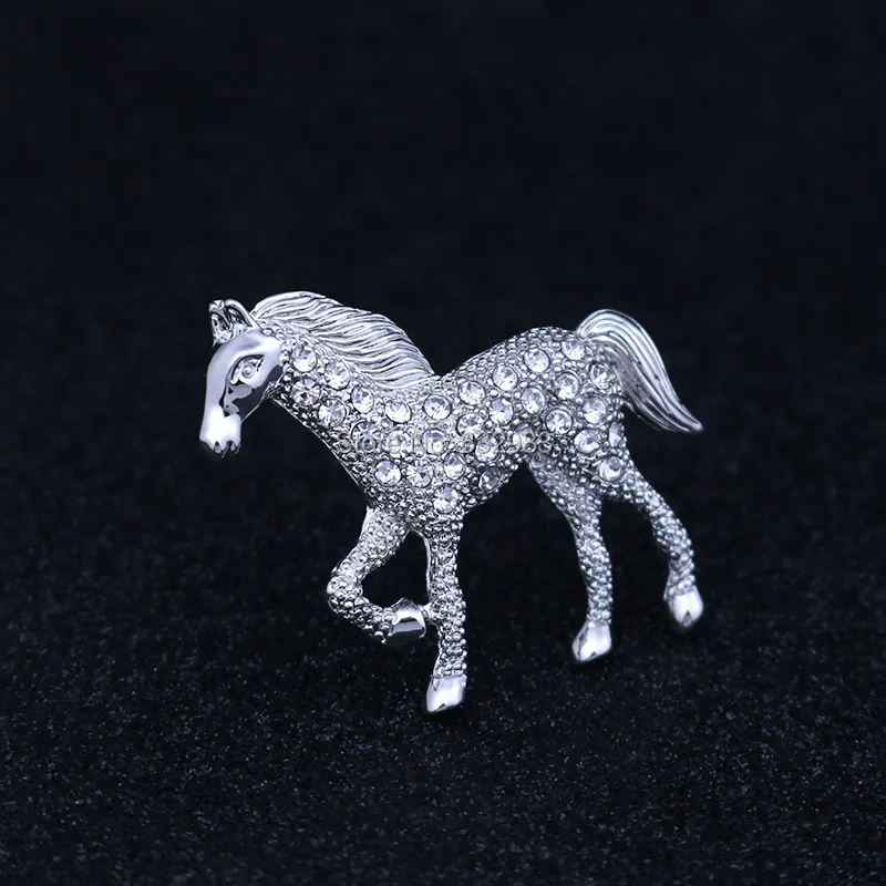 Lovely Horse Brooches with Rhinestone Fashion Silver Color Animal Crystal Brooches Pins for Women Men Christmas Gifts