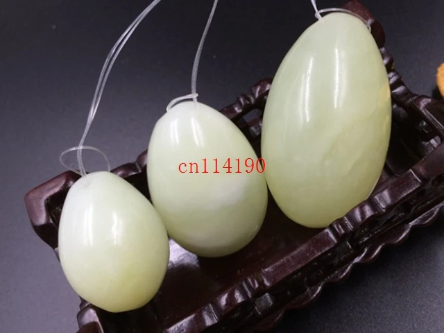 10sets/lot DHL Fedex Free Shipping wholesale Natual stone drilled jade eggs Massage For Face Body 3pcs/set