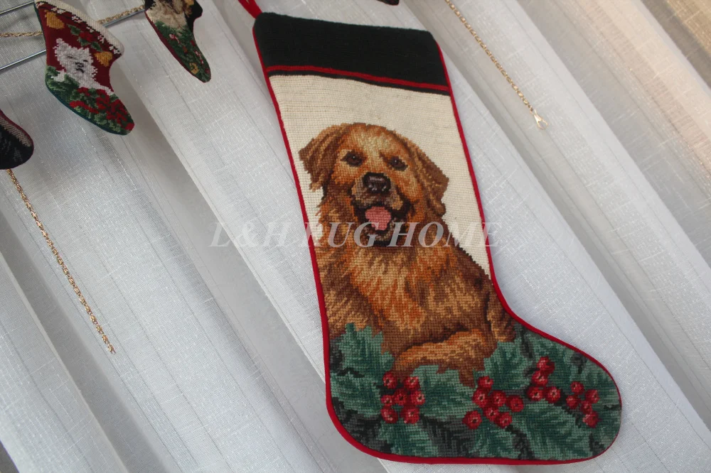 Free Shipping Christmas Needlepoint Socks Hand knotted Merry Christmas Stocking Sock Cute Dogs Design Stocking Socks 28X43CM