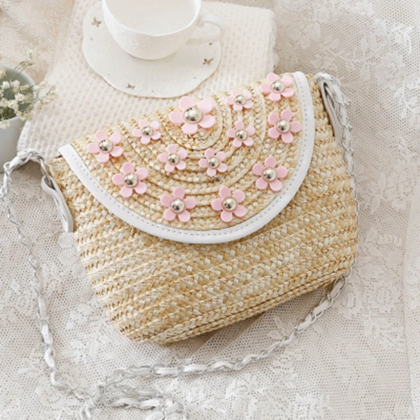 

British wind new clamshell acrylic daisy dawn cross straw knit bag fashion knit bag summer vacation shoulder beach bag