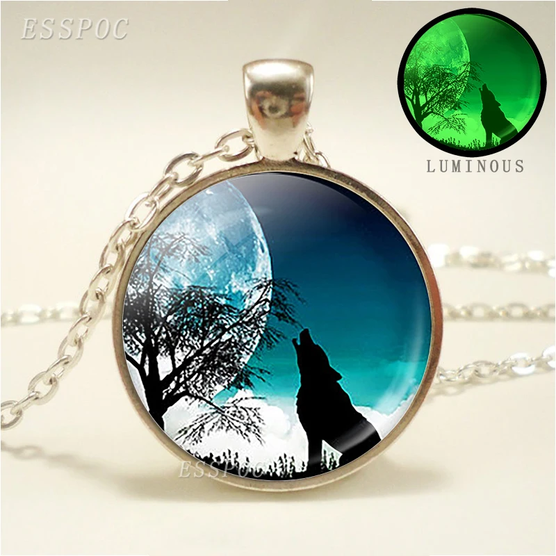 Women Luminous Jewelry Glow In Dark Howling Wolf Glass Cabochon Pendant Necklace Fashion Glowing Pendants accessories for Women