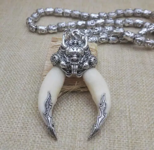 Wolf Tooth Double Tooth Dragon Head Pendant Necklace Safe And Good Luck Exorcise Evil Spirits Small Buddha Head Beads Statue